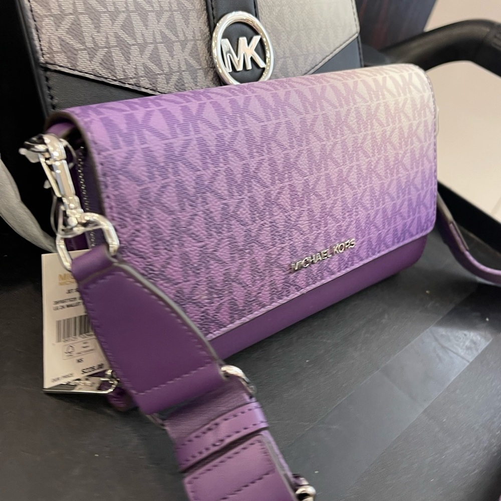 MICHAEL KORS Jet Set Large Ombré Signature Logo Crossbody Bag
Dark Purple 
NWT